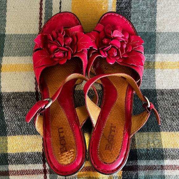 Born Fuchsia Leather Sandals with Floral Design - Picture 7 of 9